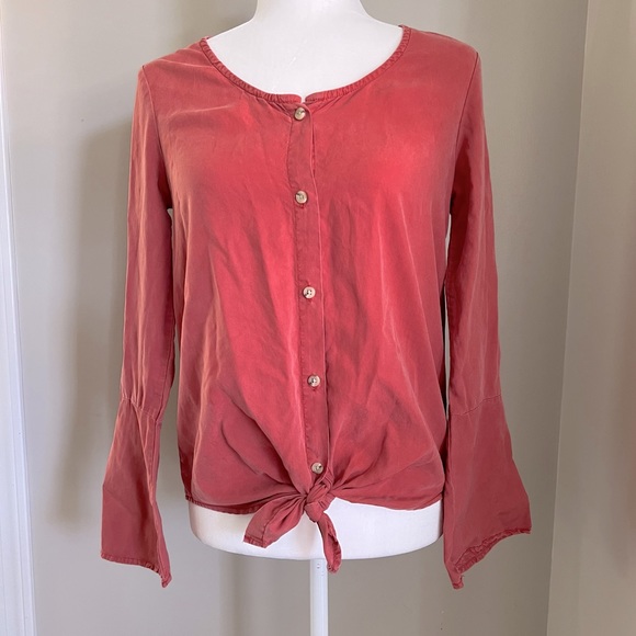 Button Down Coral Blouse with waist Tie and Bell/flare Sleeves - Picture 1 of 11